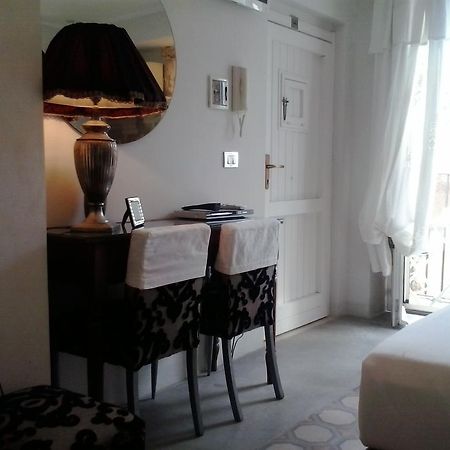 Al Tempio Di Apollo Bed and Breakfast Syrakusa Rum bild